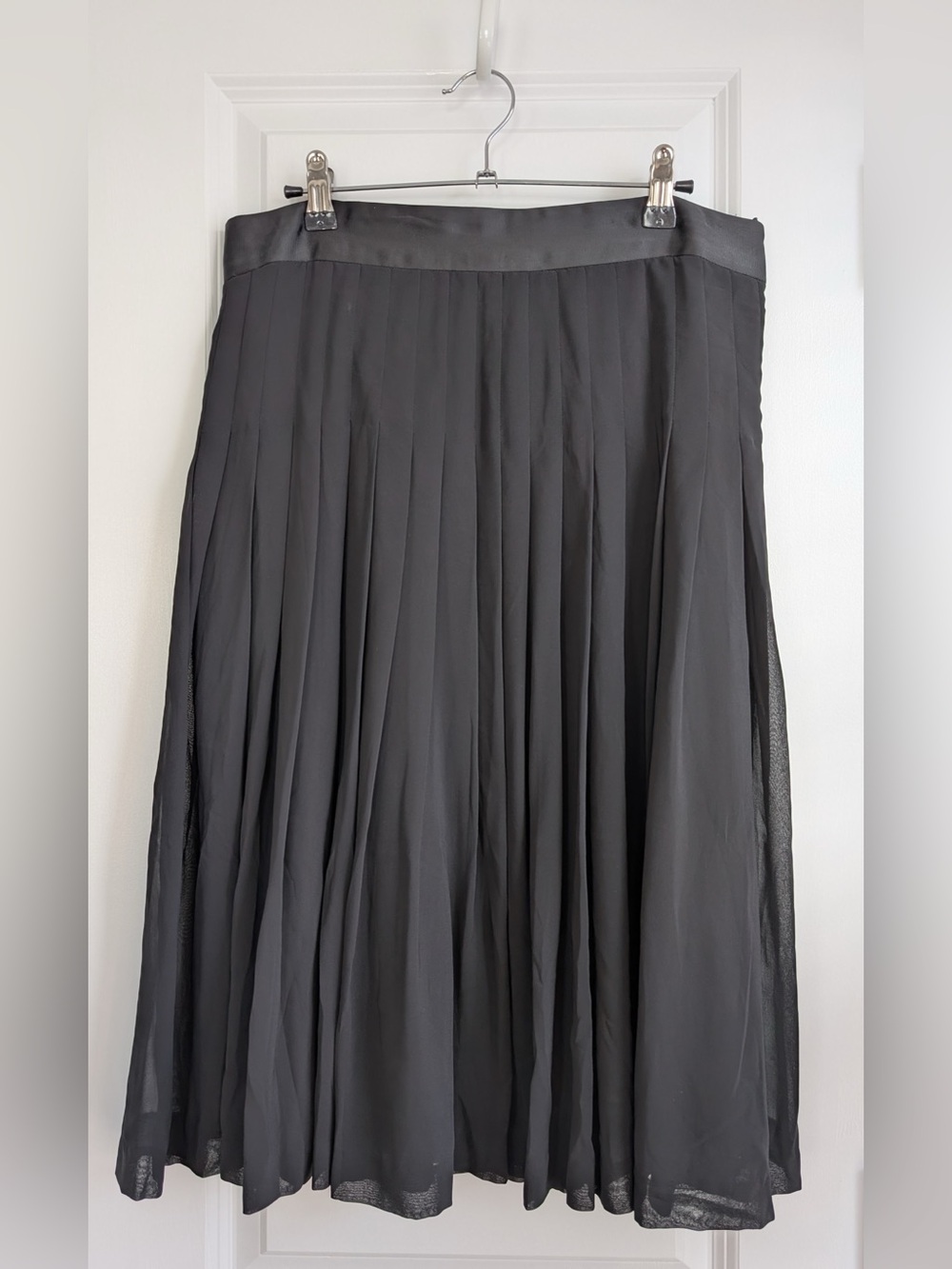 SANDRO Women’s Pleated Black Skirt Size 10